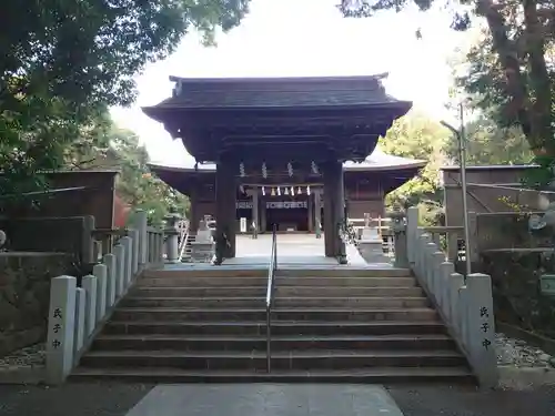 府八幡宮の山門