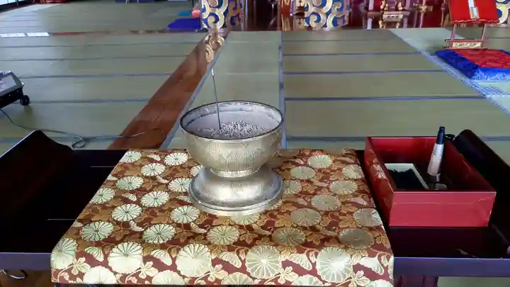 中央寺の本殿・本堂