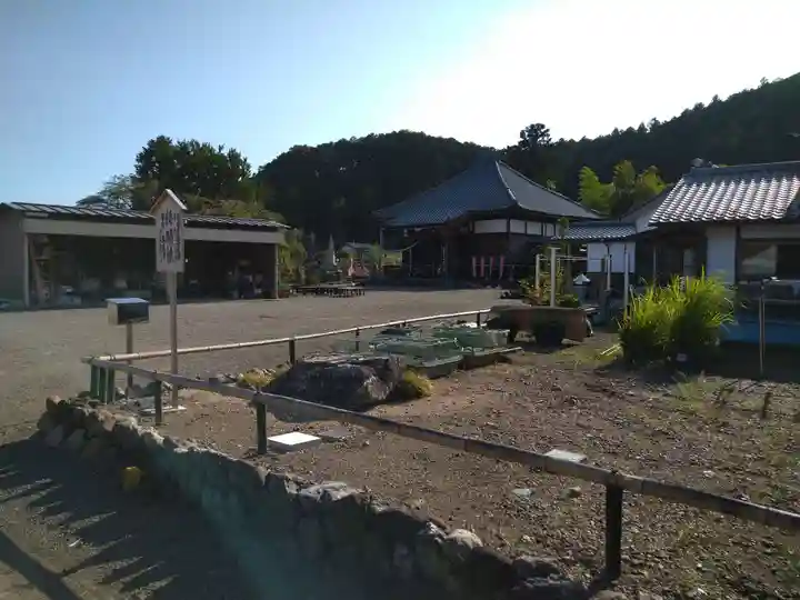 箕輪山満行院霊巖寺のその他建物