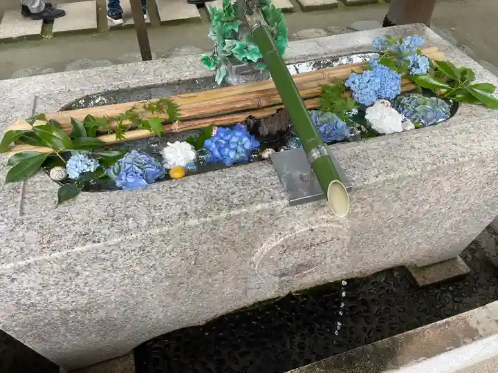 新田神社の手水舎