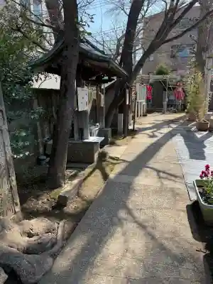 久富稲荷神社の{uncategorized: "未分類", other: "その他", undefined: "問題あり", building: "その他建物", grave: "お墓", sacred_gate: "鳥居", guardian: "狛犬", statue: "像", buddha: "仏像", history: "歴史", nature: "自然", garden: "庭園", animal: "動物", pagoda: "塔", temizu: "手水舎", mountain_gate: "山門・神門", sanctuary: "本殿・本堂", subordinate: "末社・摂社", art: "芸術", scenery: "景色", jizo: "地蔵", ema: "絵馬", goshuin: "御朱印", omikuji: "おみくじ", items: "授与品その他", amulet: "お守り", goshuincho: "御朱印帳", eats: "食事", festival: "お祭り", votive_dance: "神楽", shichigosan: "七五三参", wedding: "結婚式", experience: "体験その他", initially: "初詣", around: "周辺", anti_infection: "感染症対策"}