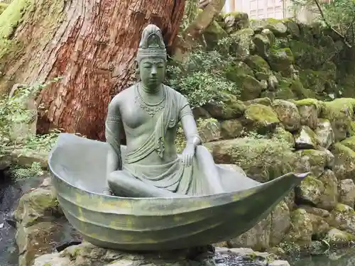 永平寺の像