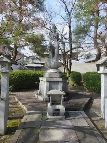 妙顯寺（妙顕寺）の仏像