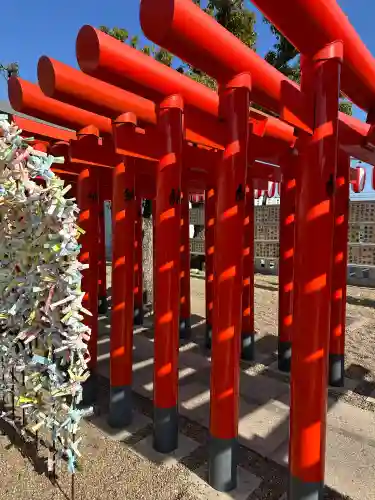 和田神社の{uncategorized: "未分類", other: "その他", undefined: "問題あり", building: "その他建物", grave: "お墓", sacred_gate: "鳥居", guardian: "狛犬", statue: "像", buddha: "仏像", history: "歴史", nature: "自然", garden: "庭園", animal: "動物", pagoda: "塔", temizu: "手水舎", mountain_gate: "山門・神門", sanctuary: "本殿・本堂", subordinate: "末社・摂社", art: "芸術", scenery: "景色", jizo: "地蔵", ema: "絵馬", goshuin: "御朱印", omikuji: "おみくじ", items: "授与品その他", amulet: "お守り", goshuincho: "御朱印帳", eats: "食事", festival: "お祭り", votive_dance: "神楽", shichigosan: "七五三参", wedding: "結婚式", experience: "体験その他", initially: "初詣", around: "周辺", anti_infection: "感染症対策"}