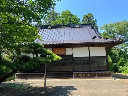 巌峰寺の本殿