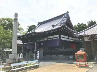 曼荼羅寺の本殿・本堂
