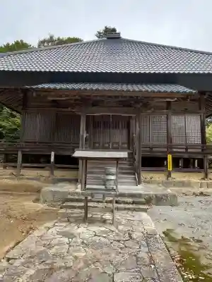 大村寺の{uncategorized: "未分類", other: "その他", undefined: "問題あり", building: "その他建物", grave: "お墓", sacred_gate: "鳥居", guardian: "狛犬", statue: "像", buddha: "仏像", history: "歴史", nature: "自然", garden: "庭園", animal: "動物", pagoda: "塔", temizu: "手水舎", mountain_gate: "山門・神門", sanctuary: "本殿・本堂", subordinate: "末社・摂社", art: "芸術", scenery: "景色", jizo: "地蔵", ema: "絵馬", goshuin: "御朱印", omikuji: "おみくじ", items: "授与品その他", amulet: "お守り", goshuincho: "御朱印帳", eats: "食事", festival: "お祭り", votive_dance: "神楽", shichigosan: "七五三参", wedding: "結婚式", experience: "体験その他", initially: "初詣", around: "周辺", anti_infection: "感染症対策"}