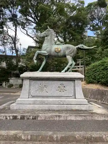 遠石八幡宮の像