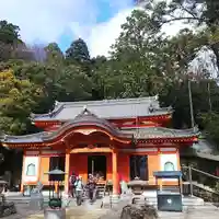 中山寺奥之院の本殿・本堂