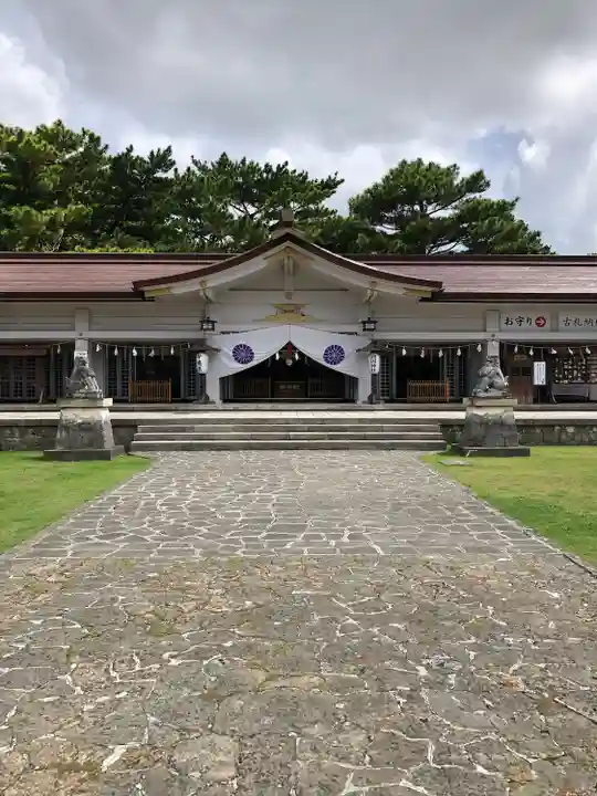 沖縄県護国神社の本殿・本堂