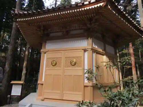 御岩神社のその他建物