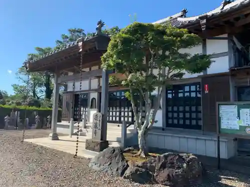 徳蔵寺の本殿・本堂