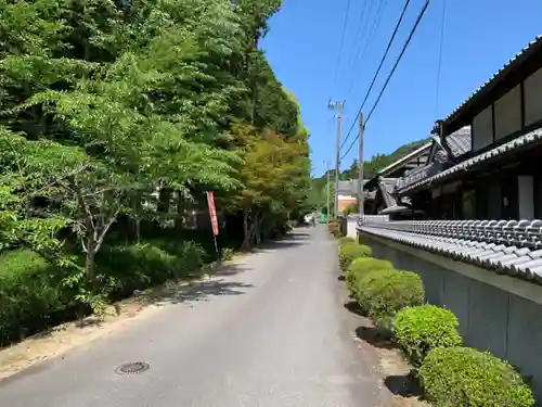 敢國神社の周辺