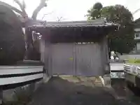 隆照寺の山門・神門