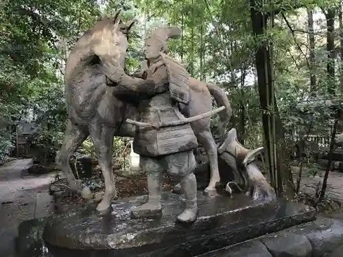 駒木諏訪神社の像