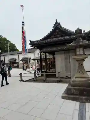 阿智神社の{uncategorized: "未分類", other: "その他", undefined: "問題あり", building: "その他建物", grave: "お墓", sacred_gate: "鳥居", guardian: "狛犬", statue: "像", buddha: "仏像", history: "歴史", nature: "自然", garden: "庭園", animal: "動物", pagoda: "塔", temizu: "手水舎", mountain_gate: "山門・神門", sanctuary: "本殿・本堂", subordinate: "末社・摂社", art: "芸術", scenery: "景色", jizo: "地蔵", ema: "絵馬", goshuin: "御朱印", omikuji: "おみくじ", items: "授与品その他", amulet: "お守り", goshuincho: "御朱印帳", eats: "食事", festival: "お祭り", votive_dance: "神楽", shichigosan: "七五三参", wedding: "結婚式", experience: "体験その他", initially: "初詣", around: "周辺", anti_infection: "感染症対策"}
