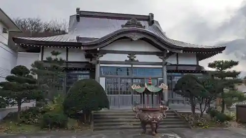 安龍寺の本殿