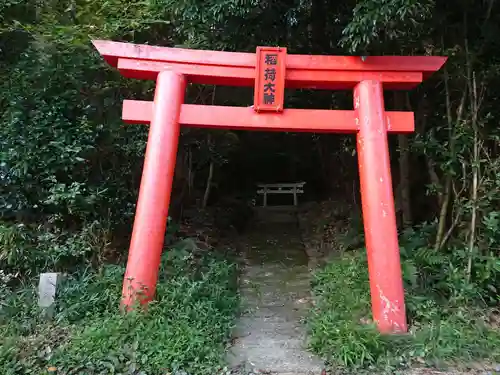 稲荷大神（式葉姫稲荷）の鳥居