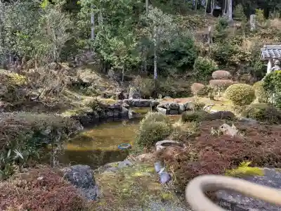 大光寺の{uncategorized: "未分類", other: "その他", undefined: "問題あり", building: "その他建物", grave: "お墓", sacred_gate: "鳥居", guardian: "狛犬", statue: "像", buddha: "仏像", history: "歴史", nature: "自然", garden: "庭園", animal: "動物", pagoda: "塔", temizu: "手水舎", mountain_gate: "山門・神門", sanctuary: "本殿・本堂", subordinate: "末社・摂社", art: "芸術", scenery: "景色", jizo: "地蔵", ema: "絵馬", goshuin: "御朱印", omikuji: "おみくじ", items: "授与品その他", amulet: "お守り", goshuincho: "御朱印帳", eats: "食事", festival: "お祭り", votive_dance: "神楽", shichigosan: "七五三参", wedding: "結婚式", experience: "体験その他", initially: "初詣", around: "周辺", anti_infection: "感染症対策"}