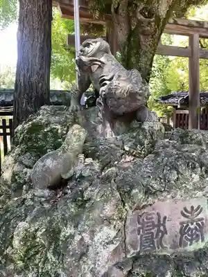牛嶋神社の狛犬
