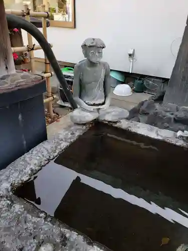 品川神社の像