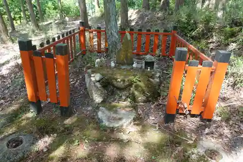 磐栄稲荷宮の末社・摂社