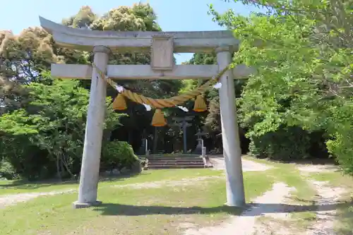 多賀雄神社の鳥居