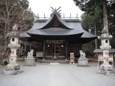冨士御室浅間神社の本殿・本堂