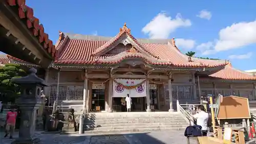 普天満宮の本殿・本堂