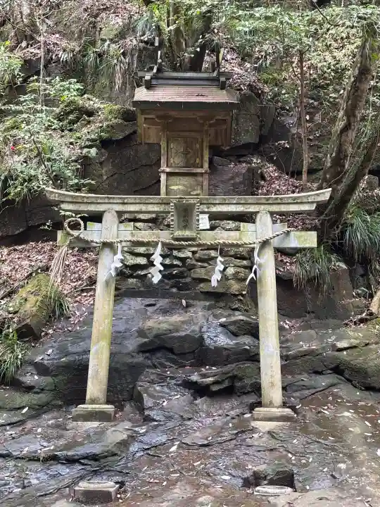 龍鎮神社(奈良県)
