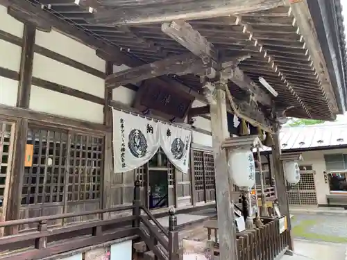 南部神社の本殿