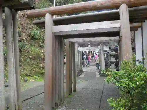 銭洗弁財天宇賀福神社の鳥居