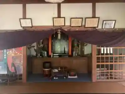 宝蔵寺の本殿・本堂