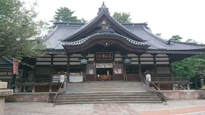 尾山神社の本殿・本堂