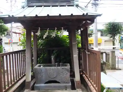 冨塚八幡宮の手水舎