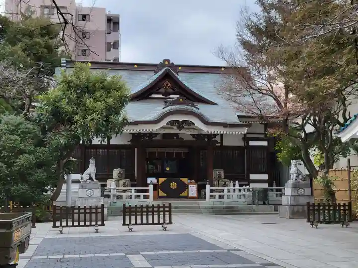 鳥越神社の本殿・本堂