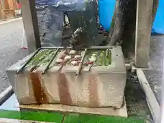 穂高神社本宮の手水