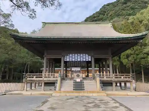 鶴嶺神社の本殿