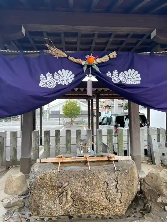 羊神社の手水舎