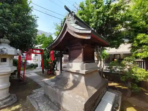 小松翁稲荷神社の本殿・本堂