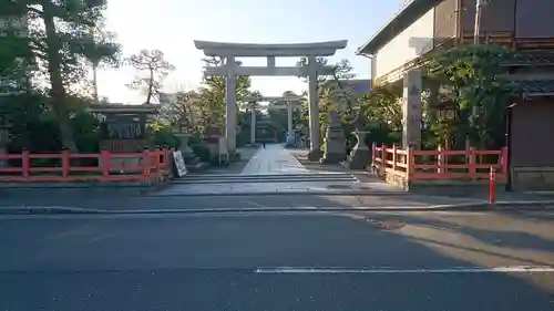 西院春日神社の鳥居