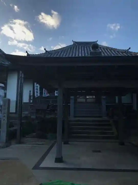 医徳院の本殿・本堂