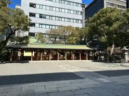 坐摩神社の{uncategorized: "未分類", other: "その他", undefined: "問題あり", building: "その他建物", grave: "お墓", sacred_gate: "鳥居", guardian: "狛犬", statue: "像", buddha: "仏像", history: "歴史", nature: "自然", garden: "庭園", animal: "動物", pagoda: "塔", temizu: "手水舎", mountain_gate: "山門・神門", sanctuary: "本殿・本堂", subordinate: "末社・摂社", art: "芸術", scenery: "景色", jizo: "地蔵", ema: "絵馬", goshuin: "御朱印", omikuji: "おみくじ", items: "授与品その他", amulet: "お守り", goshuincho: "御朱印帳", eats: "食事", festival: "お祭り", votive_dance: "神楽", shichigosan: "七五三参", wedding: "結婚式", experience: "体験その他", initially: "初詣", around: "周辺", anti_infection: "感染症対策"}