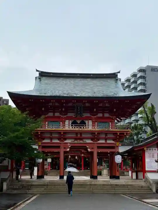 生田神社の{uncategorized: "未分類", other: "その他", undefined: "問題あり", building: "その他建物", grave: "お墓", sacred_gate: "鳥居", guardian: "狛犬", statue: "像", buddha: "仏像", history: "歴史", nature: "自然", garden: "庭園", animal: "動物", pagoda: "塔", temizu: "手水舎", mountain_gate: "山門・神門", sanctuary: "本殿・本堂", subordinate: "末社・摂社", art: "芸術", scenery: "景色", jizo: "地蔵", ema: "絵馬", goshuin: "御朱印", omikuji: "おみくじ", items: "授与品その他", amulet: "お守り", goshuincho: "御朱印帳", eats: "食事", festival: "お祭り", votive_dance: "神楽", shichigosan: "七五三参", wedding: "結婚式", experience: "体験その他", initially: "初詣", around: "周辺", anti_infection: "感染症対策"}