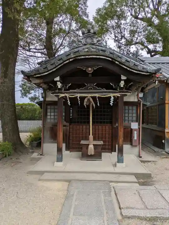 野見神社の{uncategorized: "未分類", other: "その他", undefined: "問題あり", building: "その他建物", grave: "お墓", sacred_gate: "鳥居", guardian: "狛犬", statue: "像", buddha: "仏像", history: "歴史", nature: "自然", garden: "庭園", animal: "動物", pagoda: "塔", temizu: "手水舎", mountain_gate: "山門・神門", sanctuary: "本殿・本堂", subordinate: "末社・摂社", art: "芸術", scenery: "景色", jizo: "地蔵", ema: "絵馬", goshuin: "御朱印", omikuji: "おみくじ", items: "授与品その他", amulet: "お守り", goshuincho: "御朱印帳", eats: "食事", festival: "お祭り", votive_dance: "神楽", shichigosan: "七五三参", wedding: "結婚式", experience: "体験その他", initially: "初詣", around: "周辺", anti_infection: "感染症対策"}