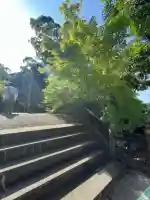 黒髪神社の{uncategorized: "未分類", other: "その他", undefined: "問題あり", building: "その他建物", grave: "お墓", sacred_gate: "鳥居", guardian: "狛犬", statue: "像", buddha: "仏像", history: "歴史", nature: "自然", garden: "庭園", animal: "動物", pagoda: "塔", temizu: "手水舎", mountain_gate: "山門・神門", sanctuary: "本殿・本堂", subordinate: "末社・摂社", art: "芸術", scenery: "景色", jizo: "地蔵", ema: "絵馬", goshuin: "御朱印", omikuji: "おみくじ", items: "授与品その他", amulet: "お守り", goshuincho: "御朱印帳", eats: "食事", festival: "お祭り", votive_dance: "神楽", shichigosan: "七五三参", wedding: "結婚式", experience: "体験その他", initially: "初詣", around: "周辺", anti_infection: "感染症対策"}