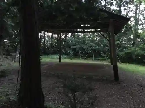 玉作湯神社の建物その他