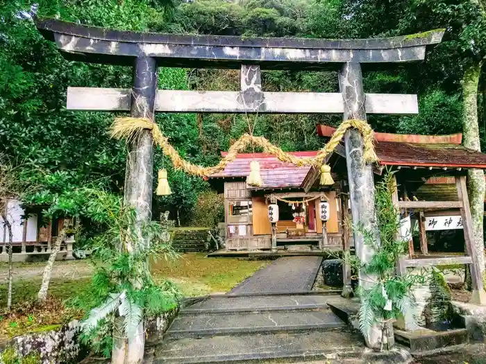 十二所神社の鳥居