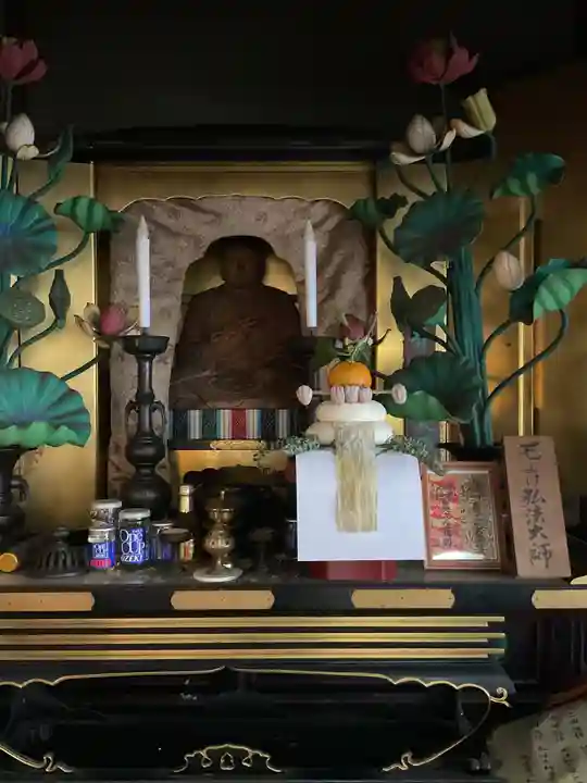 寳珠院(常楽寺)の像