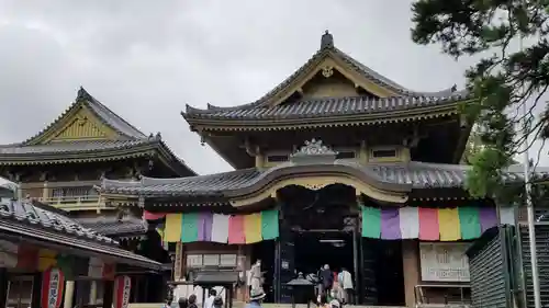 善光寺大勧進の本殿